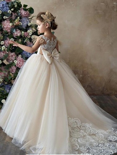 Champagne Ball Gown Sweetheart Chapel Train Sleeveless Flower Girl Dress Canada